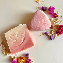 Load image into Gallery viewer, CNY Festive Soap & Shampoo Box 新年節慶手工皂洗髮餅禮盒