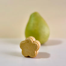 Load image into Gallery viewer, Mooncake Bathroom Gift Box - Yuzu Set 「不能吃的月餅」中秋洗護套裝 - 柚子味