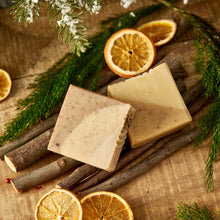 Load image into Gallery viewer, Christmas Special Handmade Soap - Wood Cottage | 聖誕特別版手工皂- 小木屋