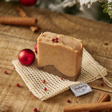 Load image into Gallery viewer, Christmas Special Handmade Soap - Apple Pie | 聖誕特別版手工皂 - 蘋果批
