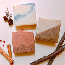 Load image into Gallery viewer, Christmas Soap Gift Set ・聖誕手工皂禮物套裝
