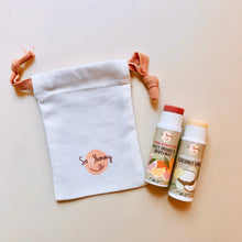 Load image into Gallery viewer, Natural Vegan Lip Balm Bundle (with a FREE cotton pouch) 天然純素潤唇膏套裝（贈送棉質小布袋）
